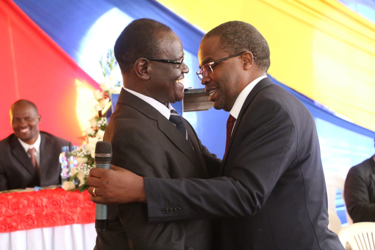 TOP MUNYA ALLY PLEDGES ALLEGIANCE TO GOVERNOR KIRAITU.